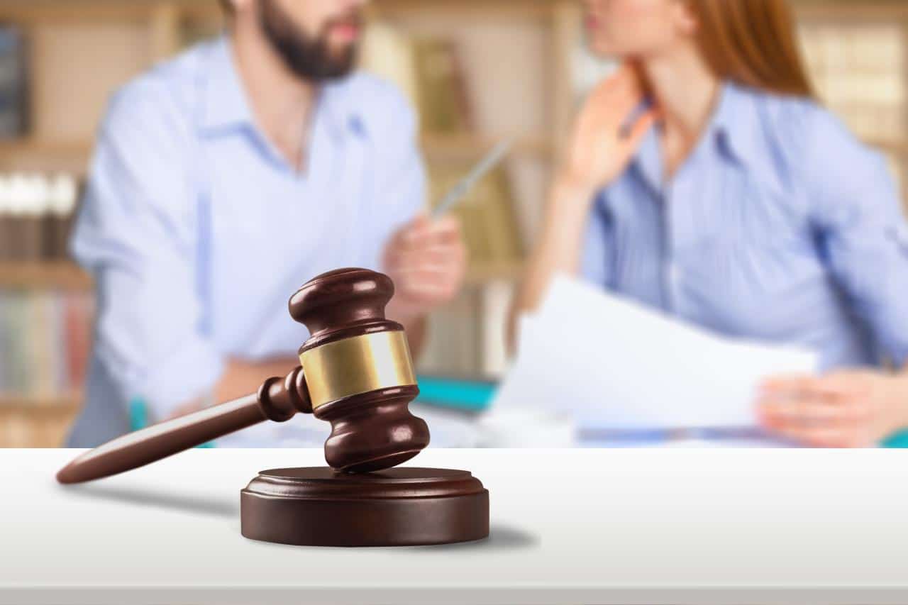 How can I get free or low-cost divorce legal assistance?