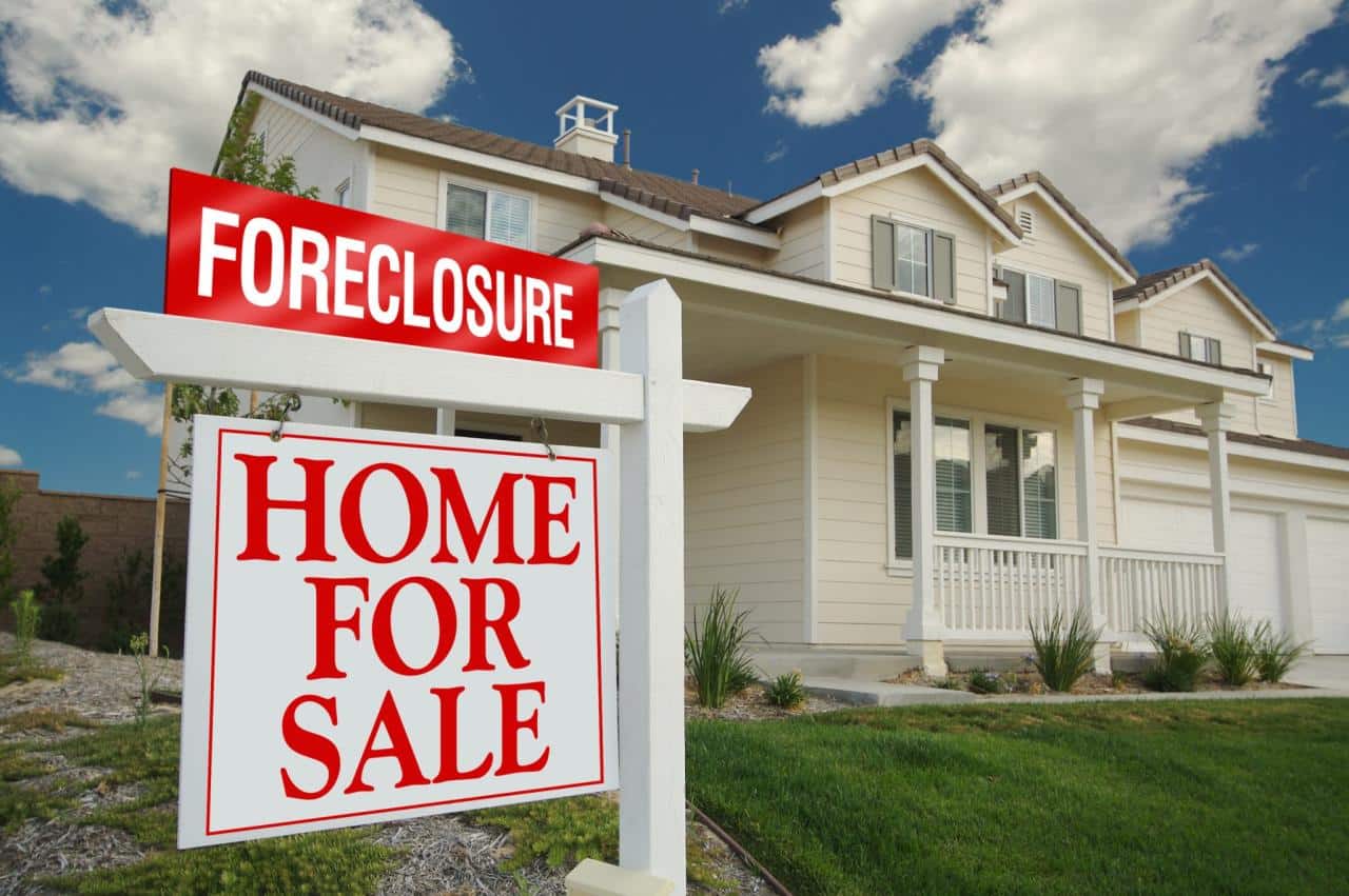 How to find a free foreclosure lawyer in my state?