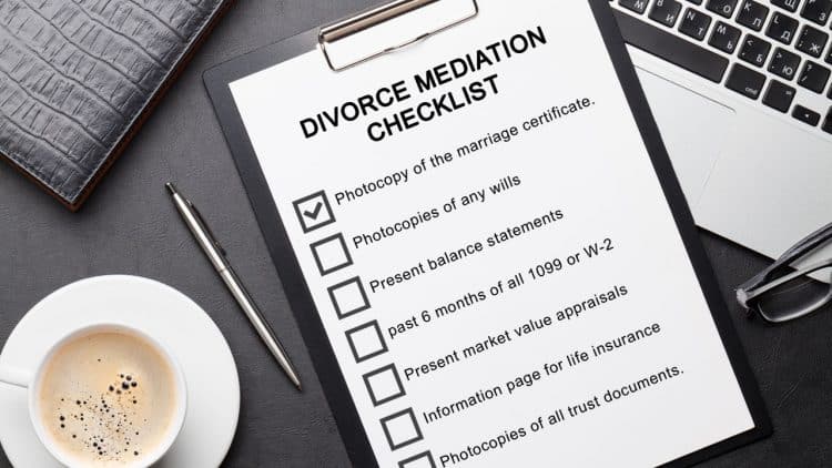 Divorce mediation right lawyer