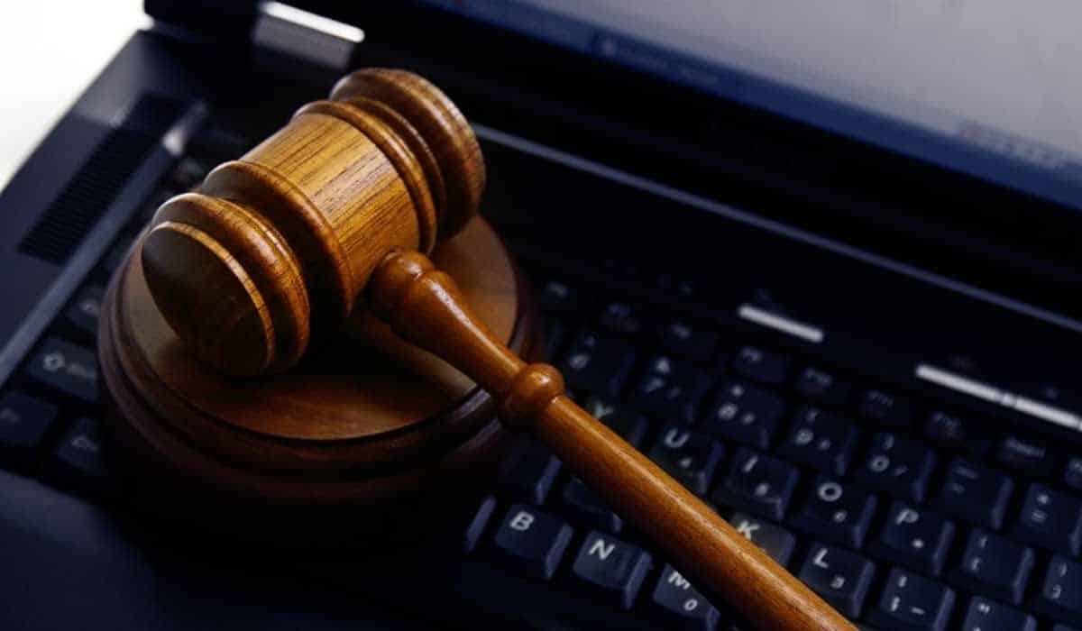 Best websites to find lawyers near me