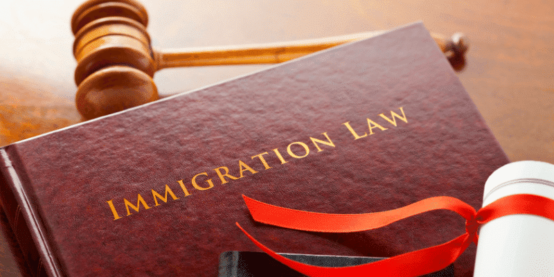 Online immigration lawyer vs in-person immigration lawyer