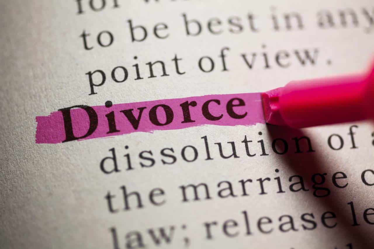 I need legal advice on my divorce but can't afford a lawyer.