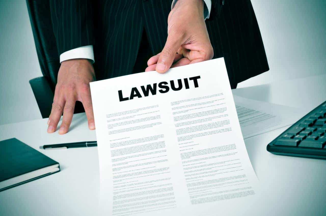 What are the legal rights of a defendant in a lawsuit