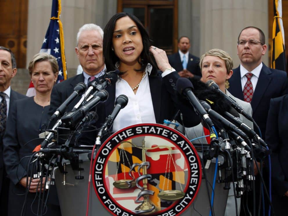 Marilyn mosby baltimore aisha attorney state warrants record daily speaks prince george looks county left city dismisses prosecutor open top