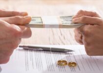 Can I Get Financial Aid for Divorce Lawyer Fees?