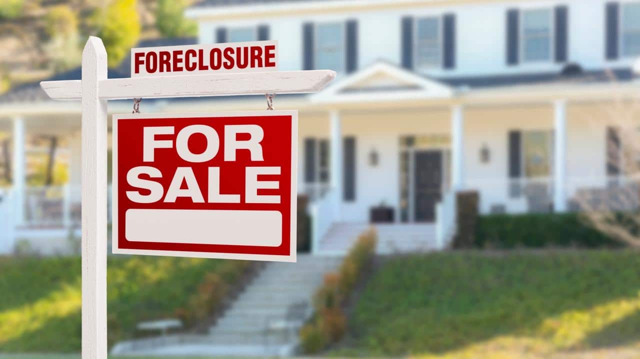 What are the rights of homeowners facing foreclosure?