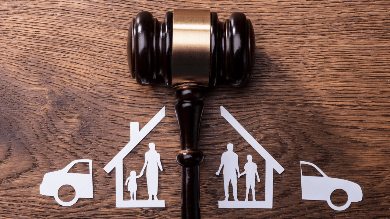 What are the eligibility requirements for legal aid in divorce cases?