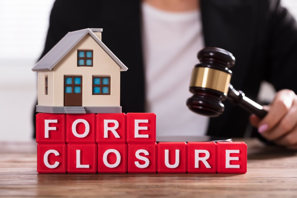 Where can I get free legal advice for foreclosure