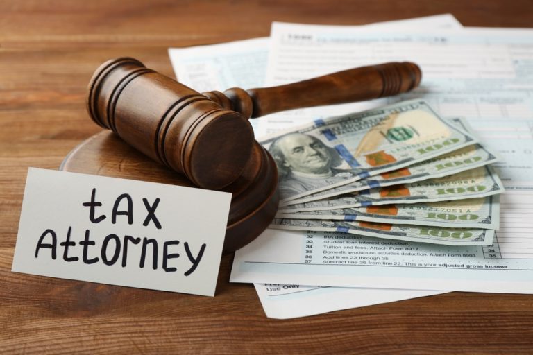 How to find a lawyer licensed in two states for a tax case