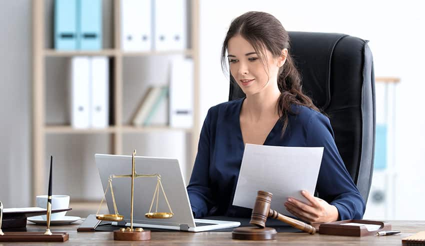 How to find a lawyer in Minnesota through online directories